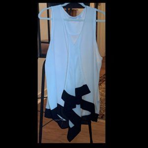 NY & Co White Sleeveless Tunic with Asymmetrical Bottom with Black Trim XL